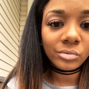 Meet your Posher, Yolanda